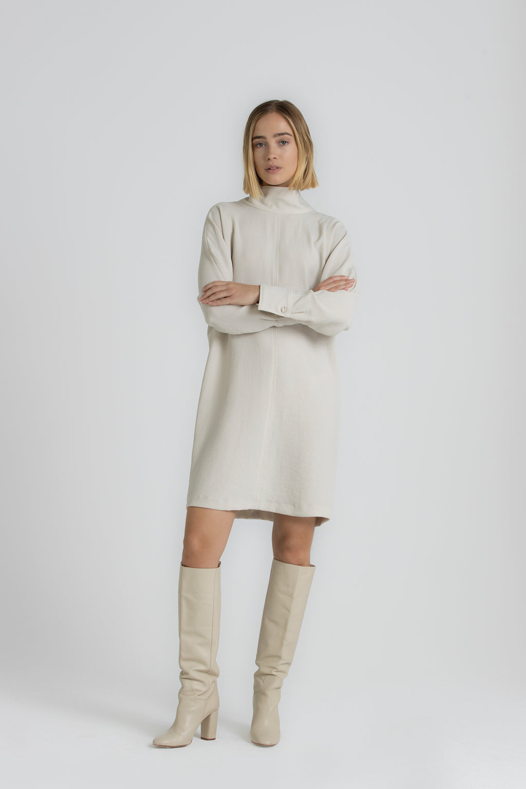 Jurken lange mouw beige Gigue