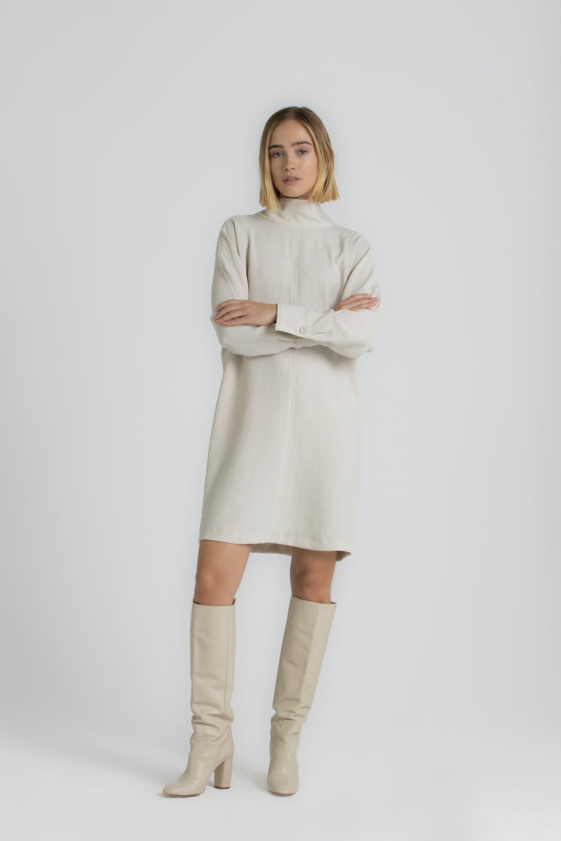 Jurken lange mouw beige Gigue