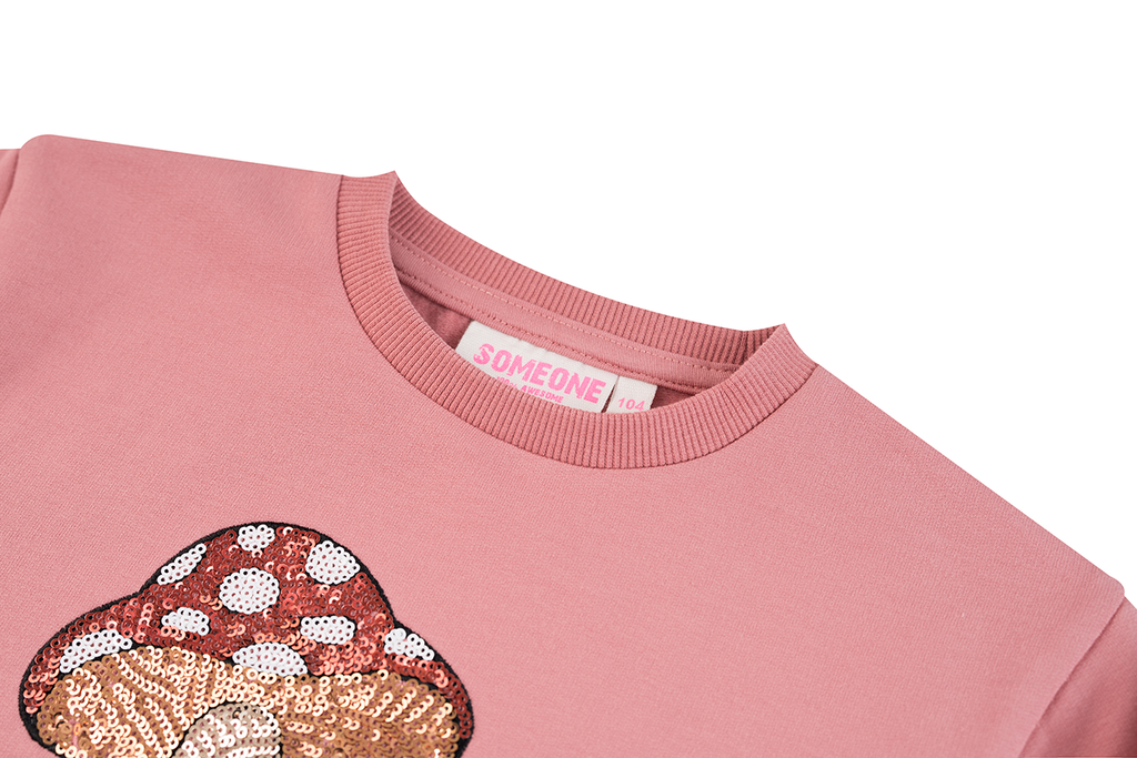 Sweaters roze Someone