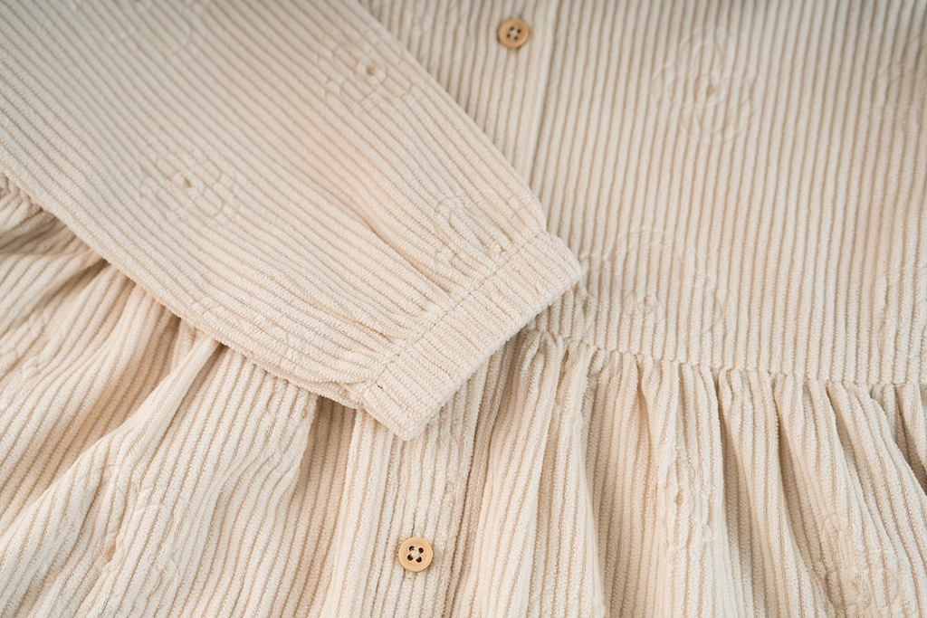 Jurken lange mouw beige Someone
