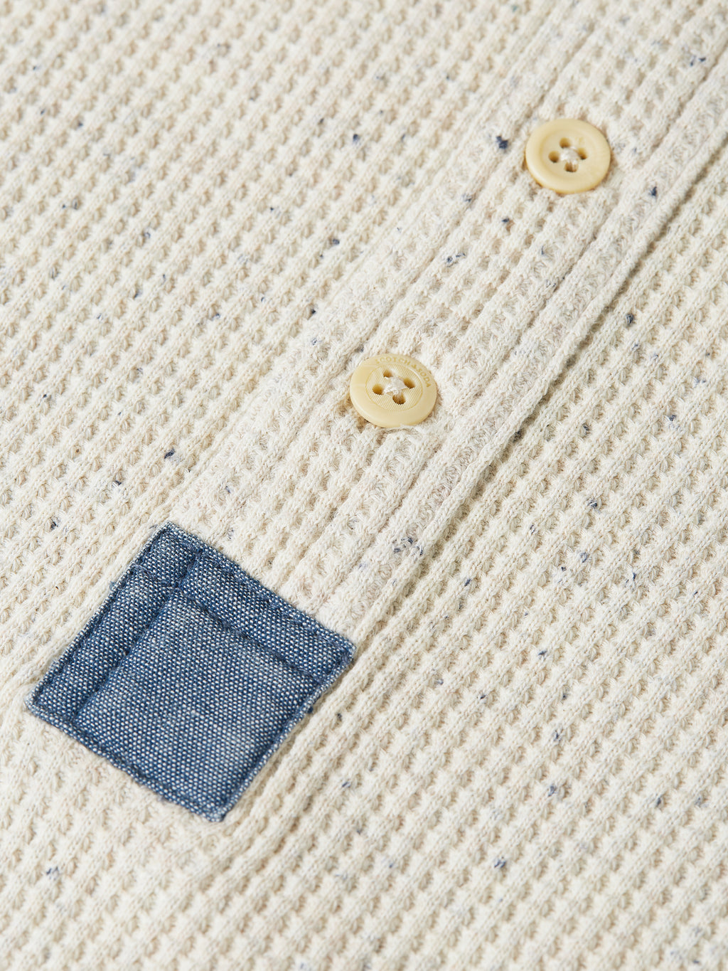 Pulls bruin Scotch & Soda