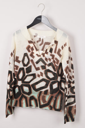 Pulls bruin Marie Méro