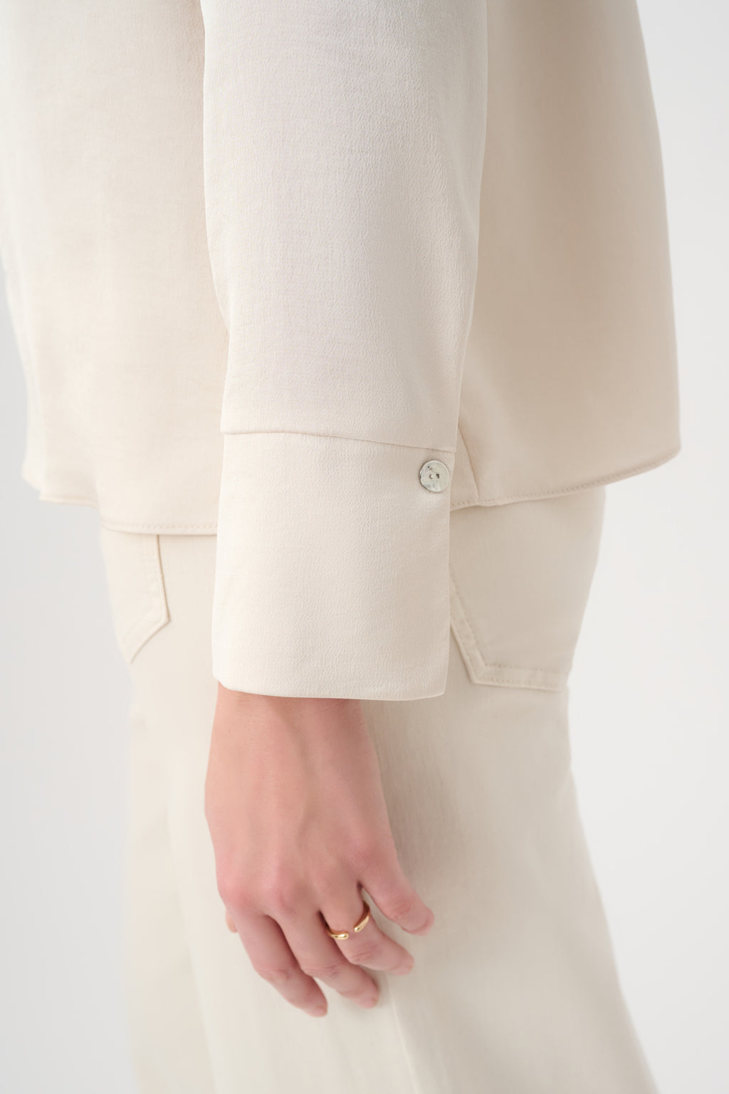 Blouses lange mouw beige Joseph Ribkoff