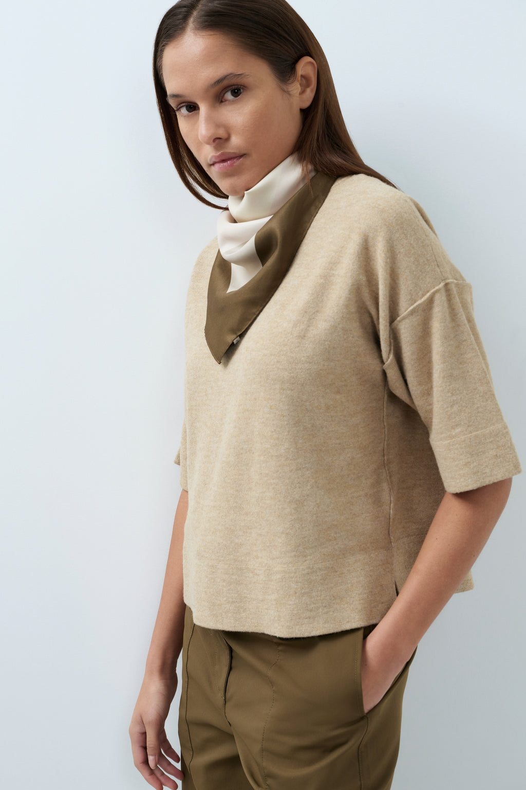 Pulls beige YAYA