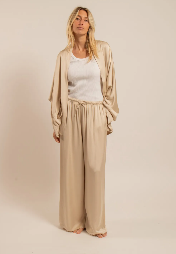 Blouses lange mouw beige aokyanos