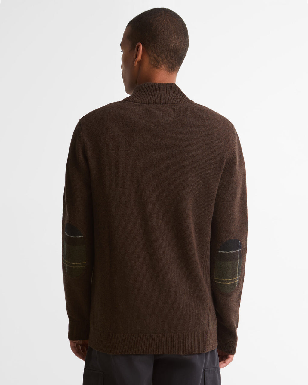 Pulls bruin Barbour