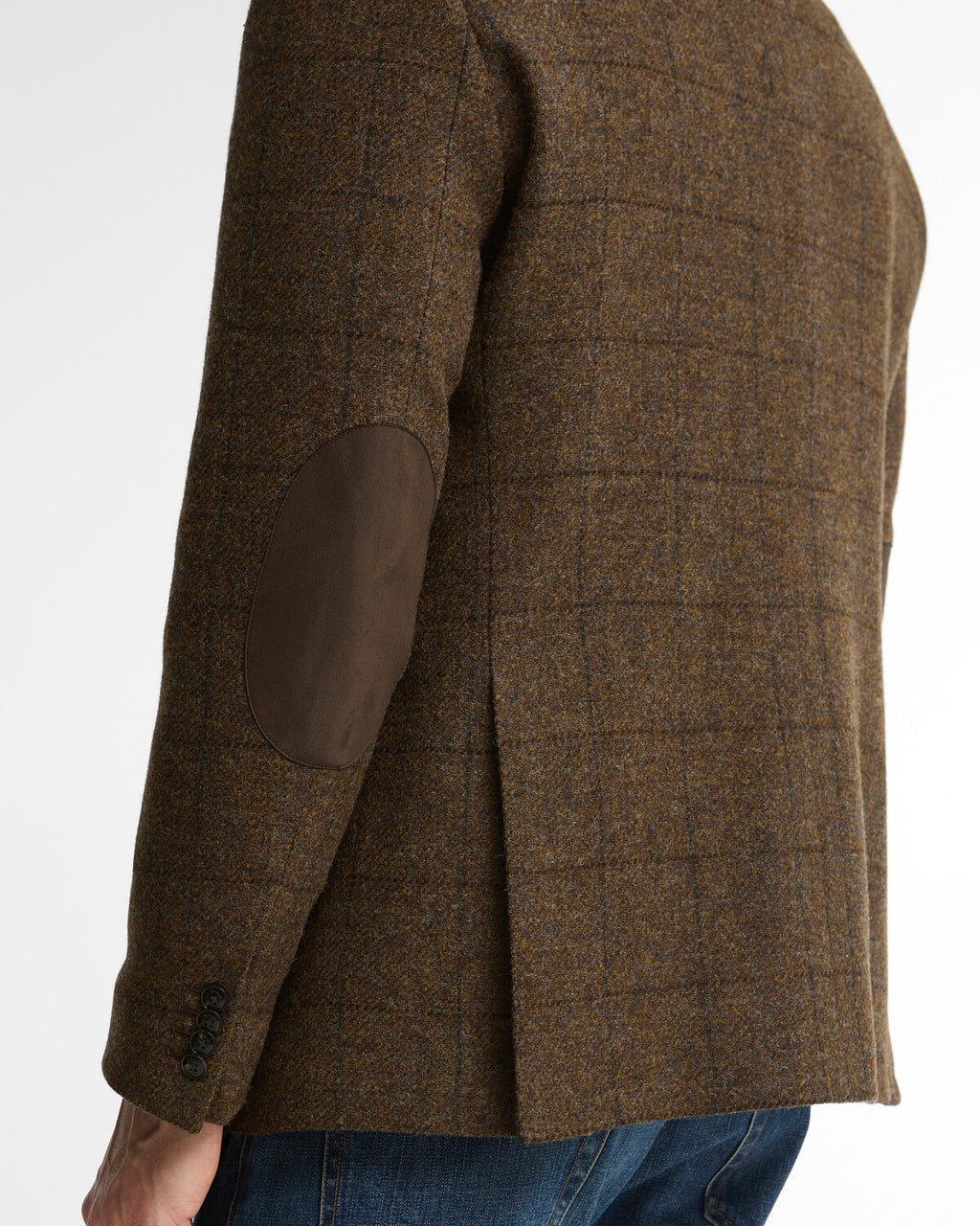 Blazers bruin Barbour