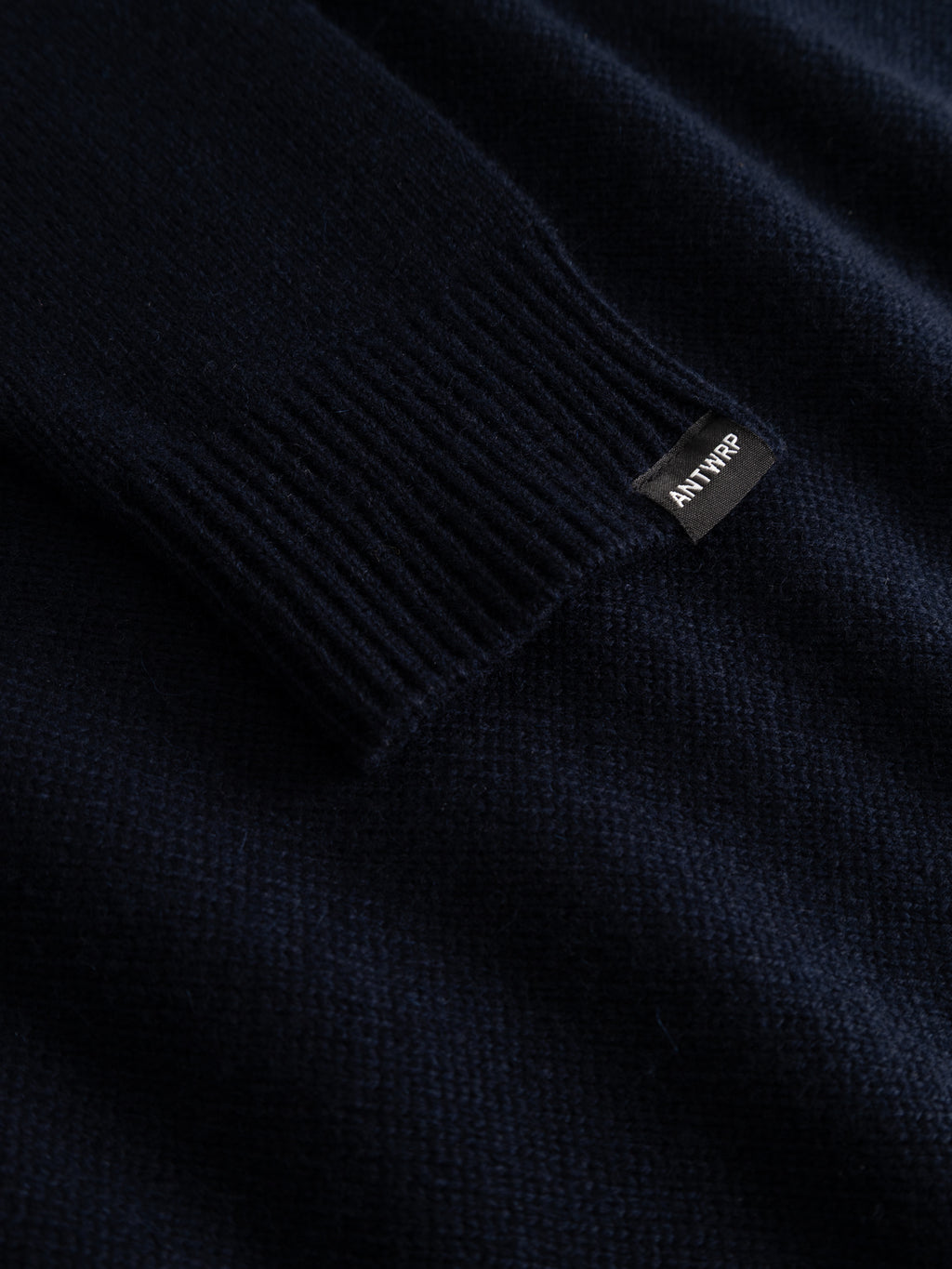 Pulls navy ANTWRP
