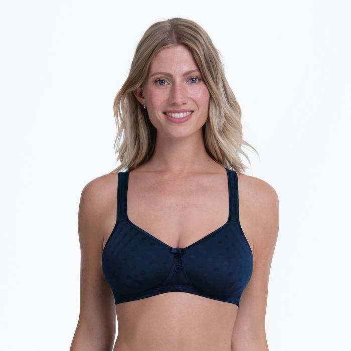 BH's navy Anita