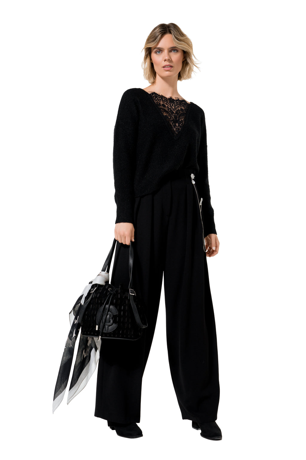 Pulls zwart Caroline Biss