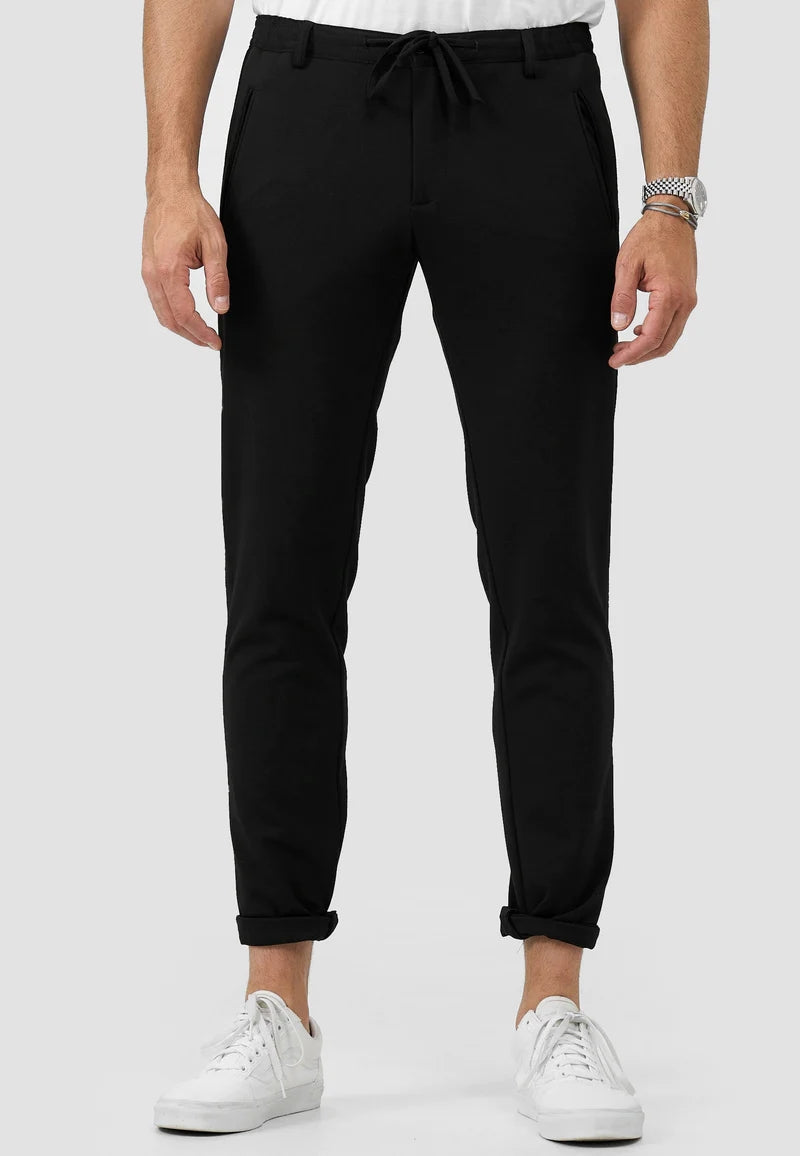 Broeken zwart Zuitable