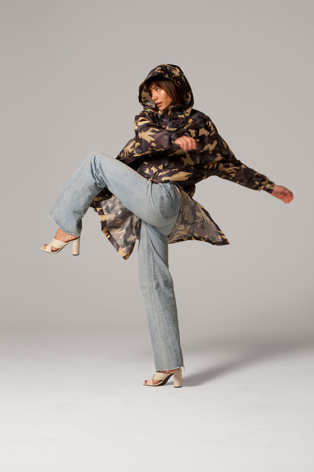 Poncho's multicolor RAINKISS