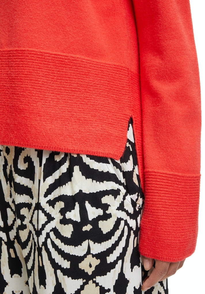 Pulls rood Betty Barclay