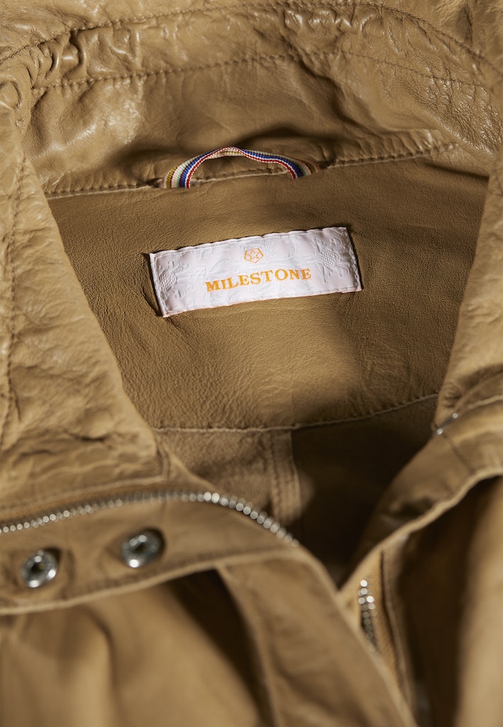 Mantels bruin Milestone