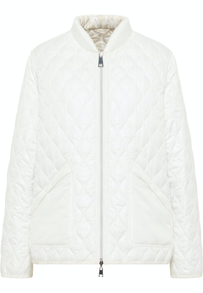 Jassen wit Barbara Lebek