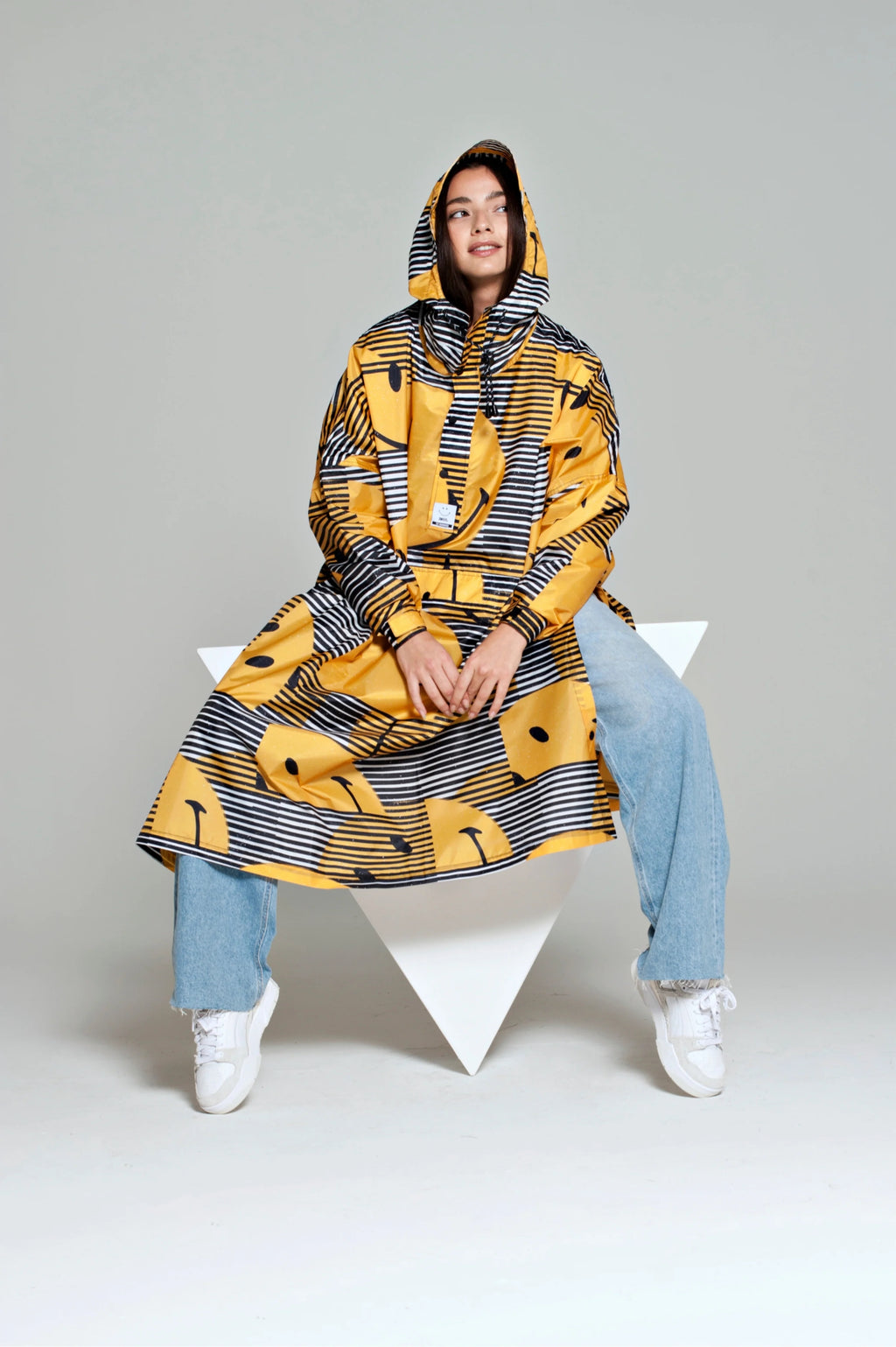 Poncho's geel RAINKISS